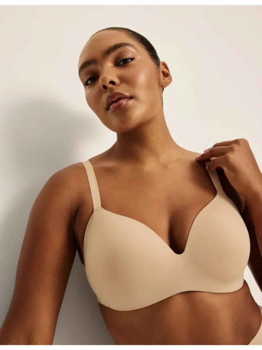 KNIX  WingWoman Contour Wireless T-Shirt Bra Size 7++ Nude 2